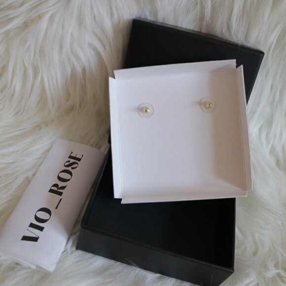 NWT Disney x Baublebar Stud Earrings Minnie Mouse White Gold - Picture 2 of 6